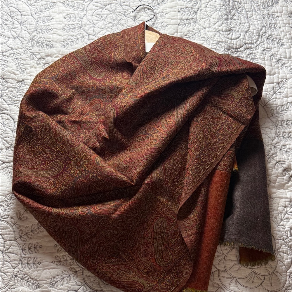 Paisley Patterned Wool Shawl